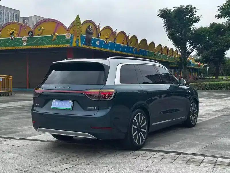 Wenjie M9 2024 Pure Electric Max Six-Seat Version — миниатюра 6