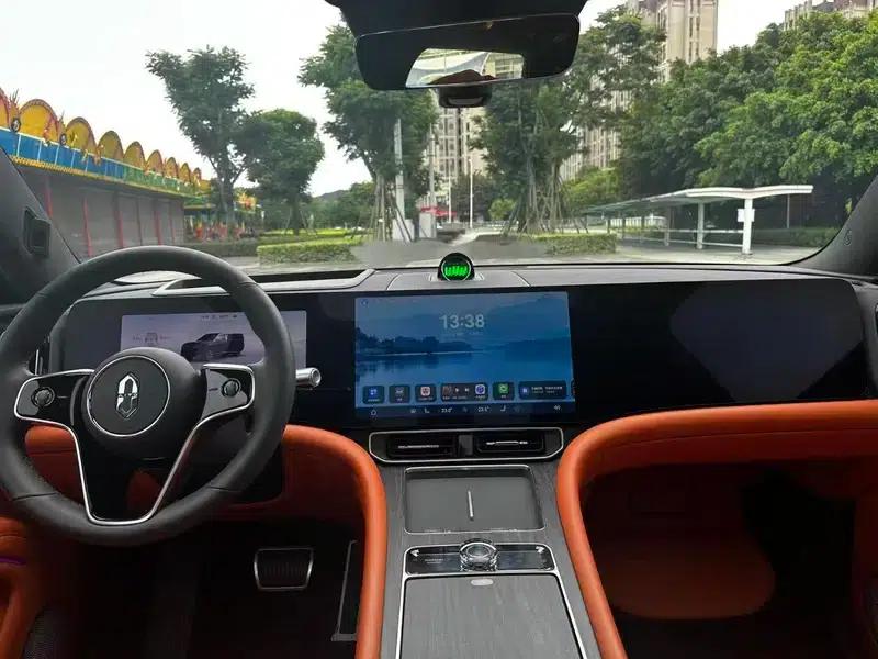 Wenjie M9 2024 Pure Electric Max Six-Seat Version — миниатюра 8