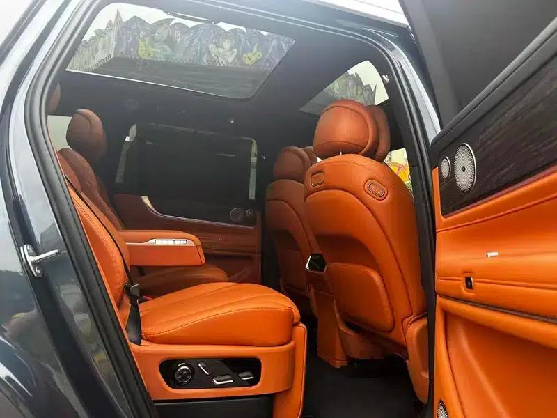 Wenjie M9 2024 Pure Electric Max Six-Seat Version — миниатюра 9