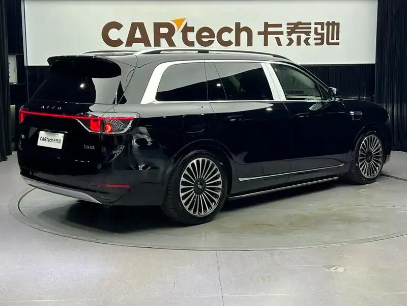 Wenjie M9 2025 Ultra Extended Range Six-Seat Version (192-line LiDAR) — миниатюра 6