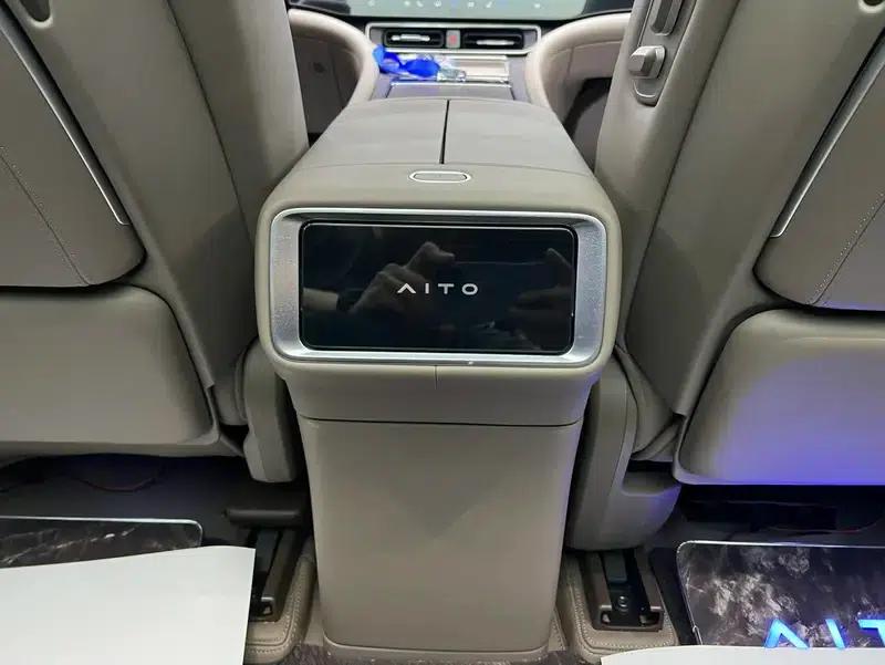 Wenjie M9 2025 Ultra Extended Range Six-Seat Version (192-line LiDAR) — миниатюра 8