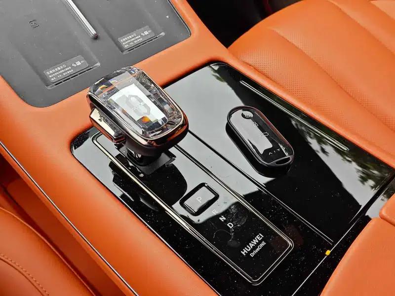 Wenjie M7 2024 Ultra Six-Seat AWD Intelligent Driving Edition — миниатюра 16