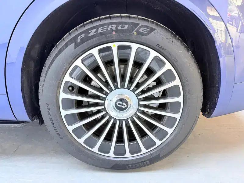 Wenjie M7 2026 Extended Range Ultra 5-Seat 4WD (192-line LiDAR) — миниатюра 9