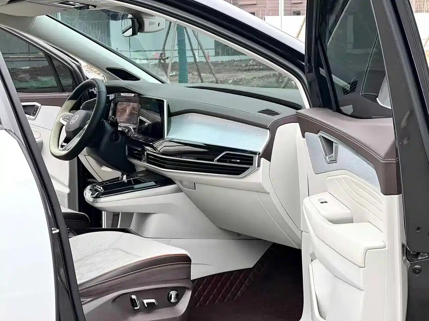 2022 Range Rover 380TSI 4WD Flagship Edition (6-seater) — миниатюра 10