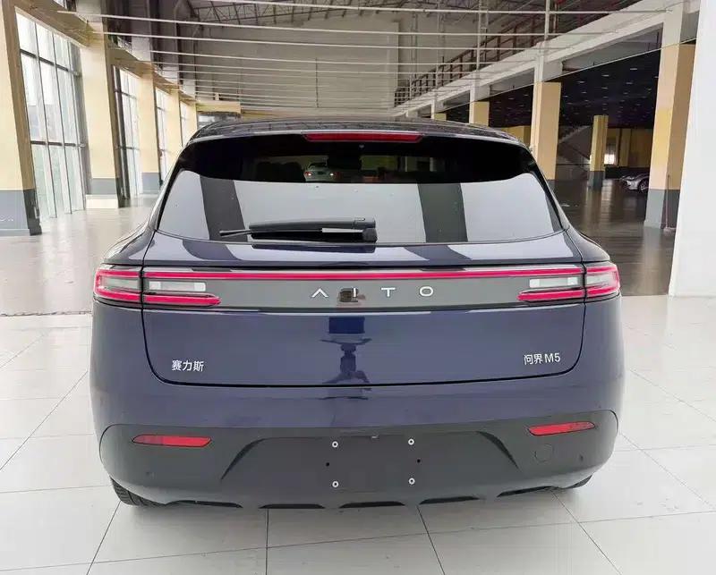 Wenjie M5 2022 Extended Range AWD Performance Edition — миниатюра 5