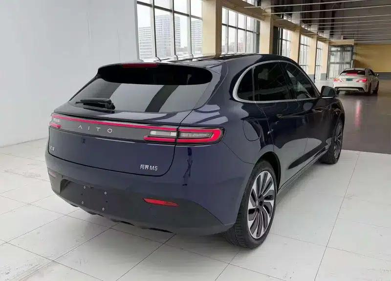 Wenjie M5 2022 Extended Range AWD Performance Edition — миниатюра 6