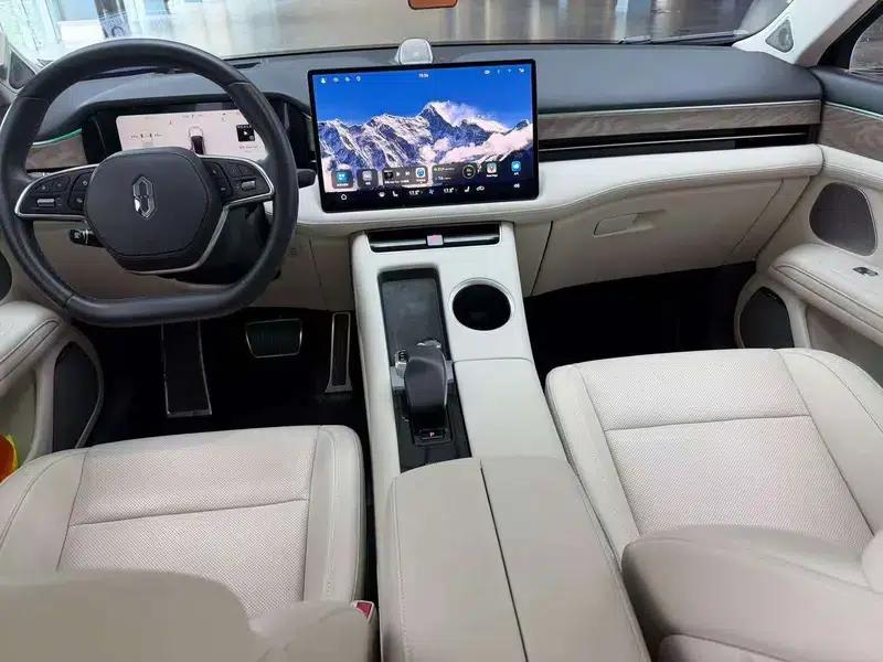 Wenjie M5 2022 Extended Range AWD Performance Edition — миниатюра 7