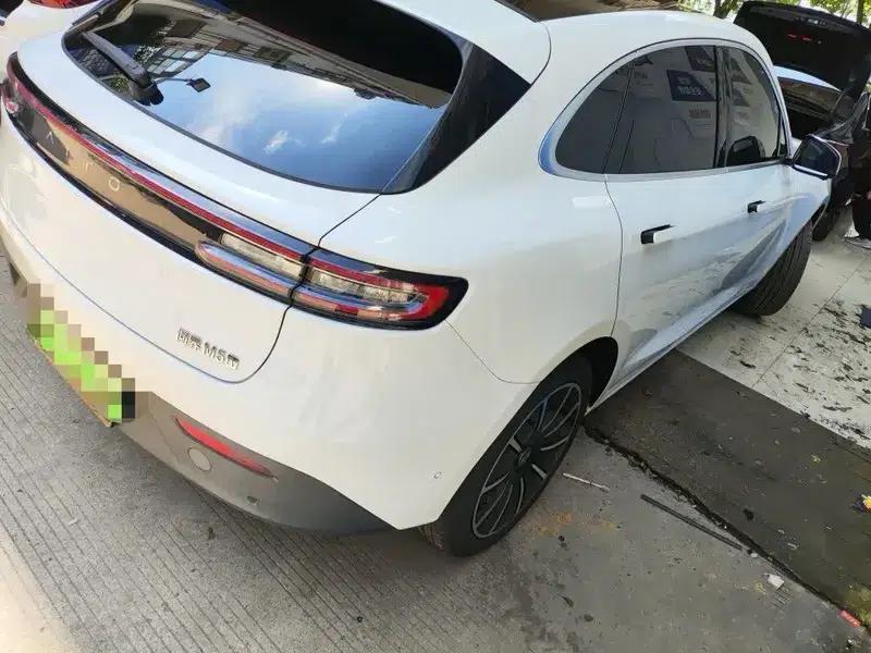Wenjie M5 2022 Pure Electric Four-Wheel Drive Performance Edition — миниатюра 3