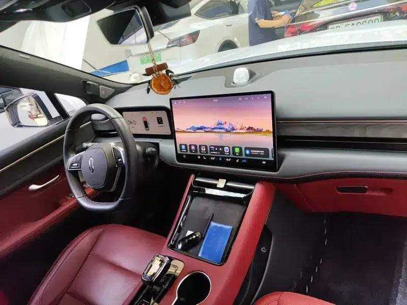 Wenjie M5 2022 Pure Electric Four-Wheel Drive Performance Edition — миниатюра 5