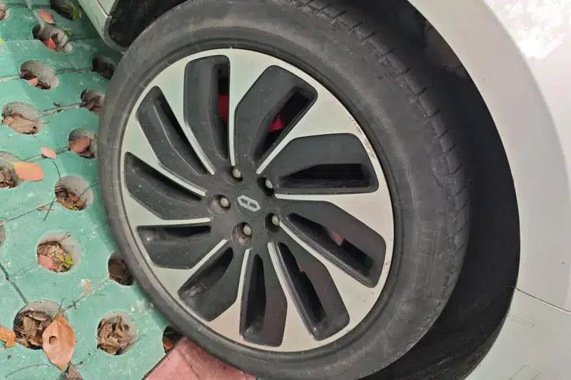Wenjie M5 2022 Extended Range Rear-Wheel Drive Standard Edition — миниатюра 8
