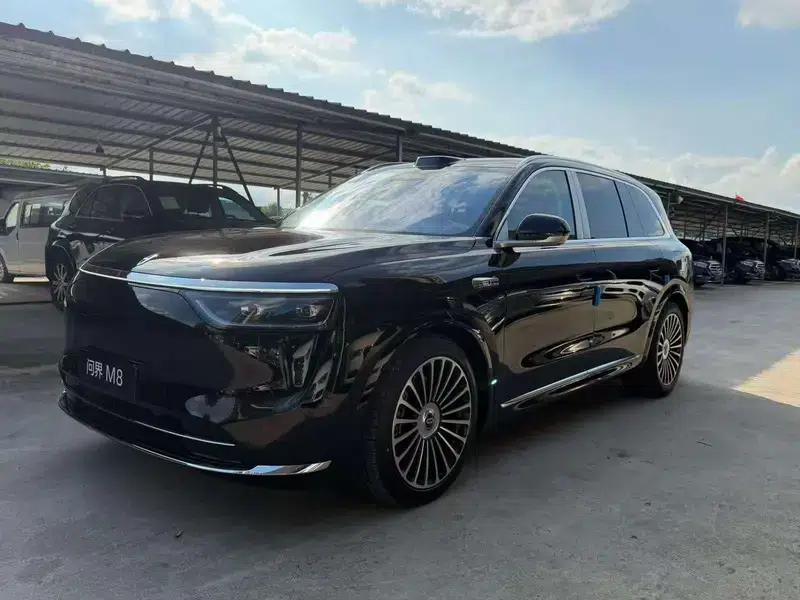 Wenjie M8 2025 Extended Range Max+ 5-Seat 4WD Version (192-line LiDAR) — миниатюра 1