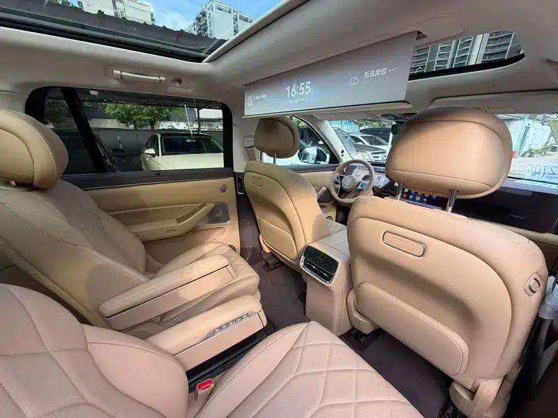 Wenjie M8 2025 Extended Range Max+ 5-Seat 4WD Version (192-line LiDAR) — миниатюра 24