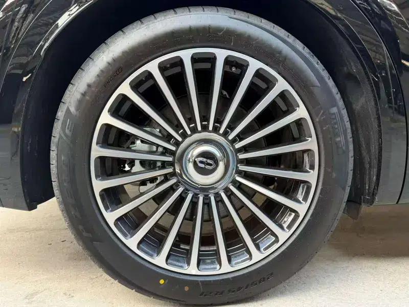 Wenjie M8 2025 Extended Range Max+ 5-Seat 4WD Version (192-line LiDAR) — миниатюра 7