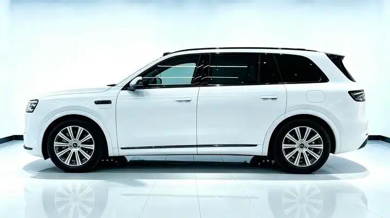 Wenjie M8 2025 Extended Range Max+ 6-Seat 4WD Version (192-line LiDAR) — миниатюра 3