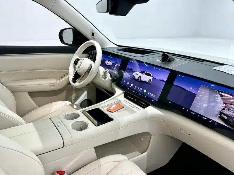 Wenjie M8 2025 Extended Range Max+ 6-Seat 4WD Version (192-line LiDAR) — миниатюра 8