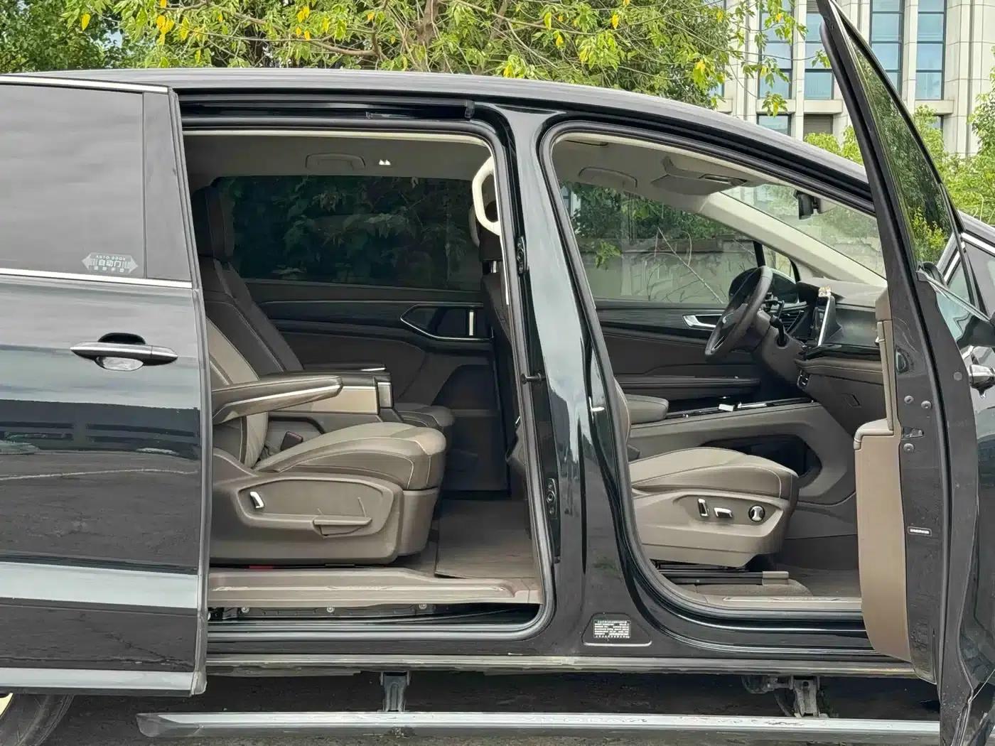 Viloran 2024 380TSI Premium Edition — миниатюра 15