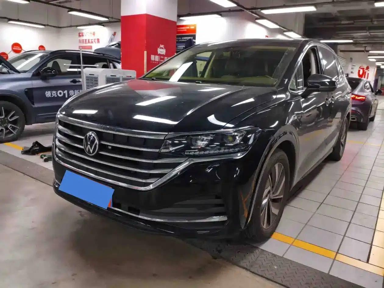 Viloran 2022 380TSI Premium Edition — миниатюра 1