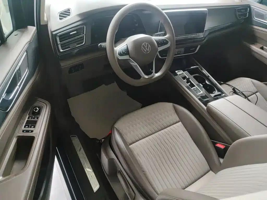 Viloran 2024 330TSI Business Edition — миниатюра 12