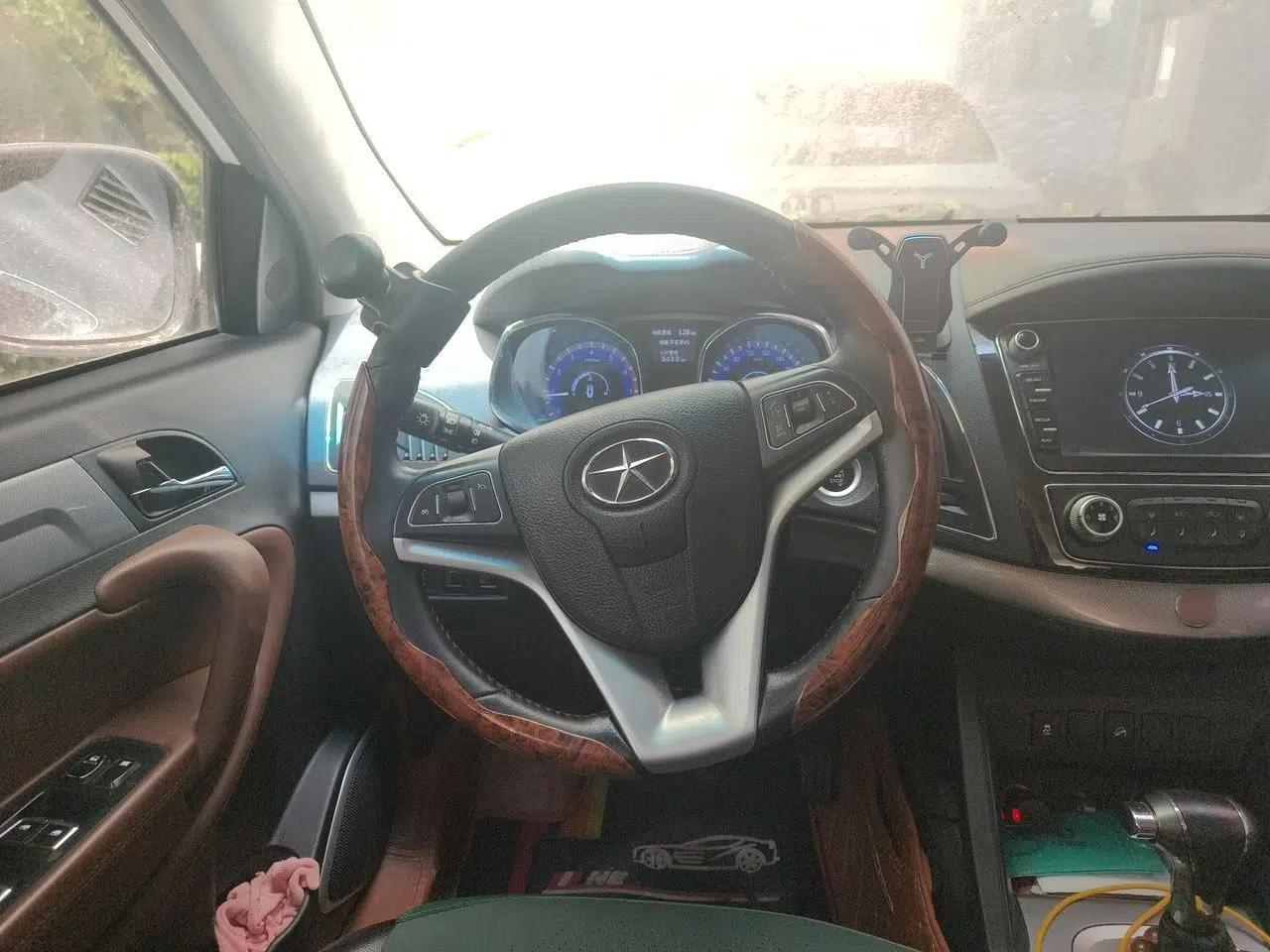 JAC Group Refine S5 2017 1.5T Automatic E-commerce Edition — миниатюра 10