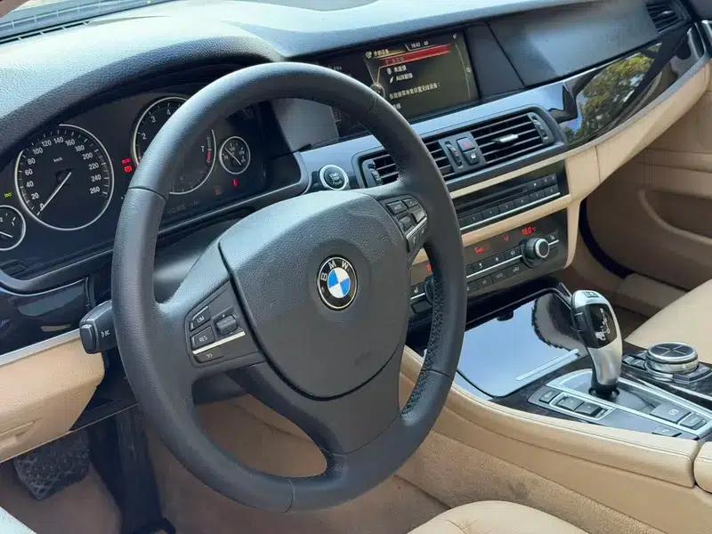 BMW 5 Series 2013 525Li Luxury — миниатюра 11