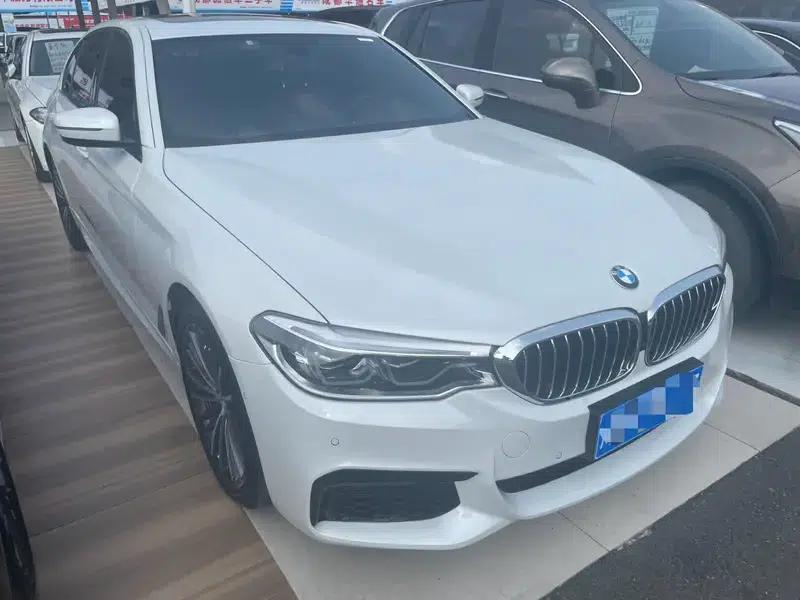 2019 BMW 5 Series Facelift 530Li Leading Edition M Sport Package — миниатюра 3