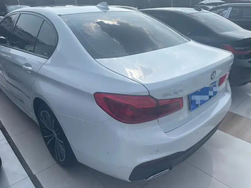 2019 BMW 5 Series Facelift 530Li Leading Edition M Sport Package — миниатюра 4