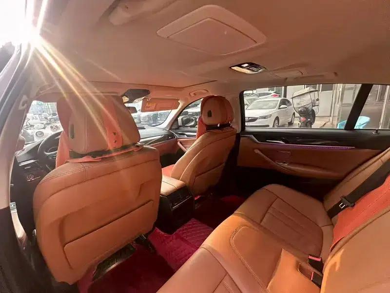 BMW 5 Series 2018 528Li Launch Special Edition — миниатюра 15