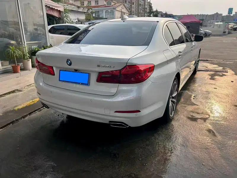 BMW 5 Series 2018 528Li Launch Special Edition — миниатюра 6