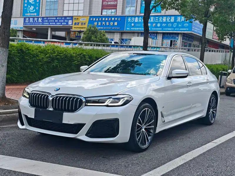 2023 BMW 5 Series 530Li Leading Luxury Package — миниатюра 1