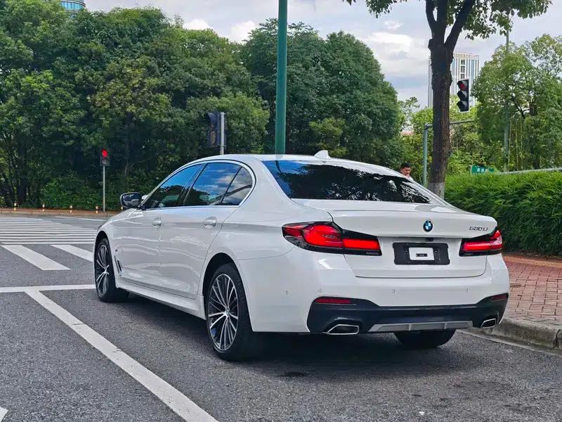 2023 BMW 5 Series 530Li Leading Luxury Package — миниатюра 4