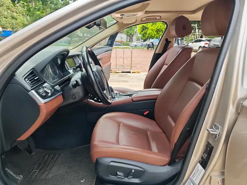 BMW 5 Series 2017 520Li Elegant Edition — миниатюра 13