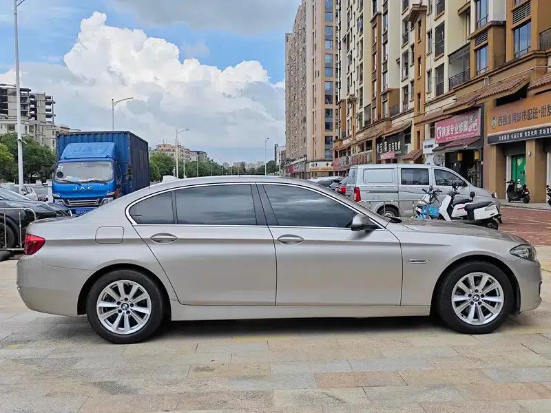 BMW 5 Series 2017 520Li Elegant Edition — миниатюра 8