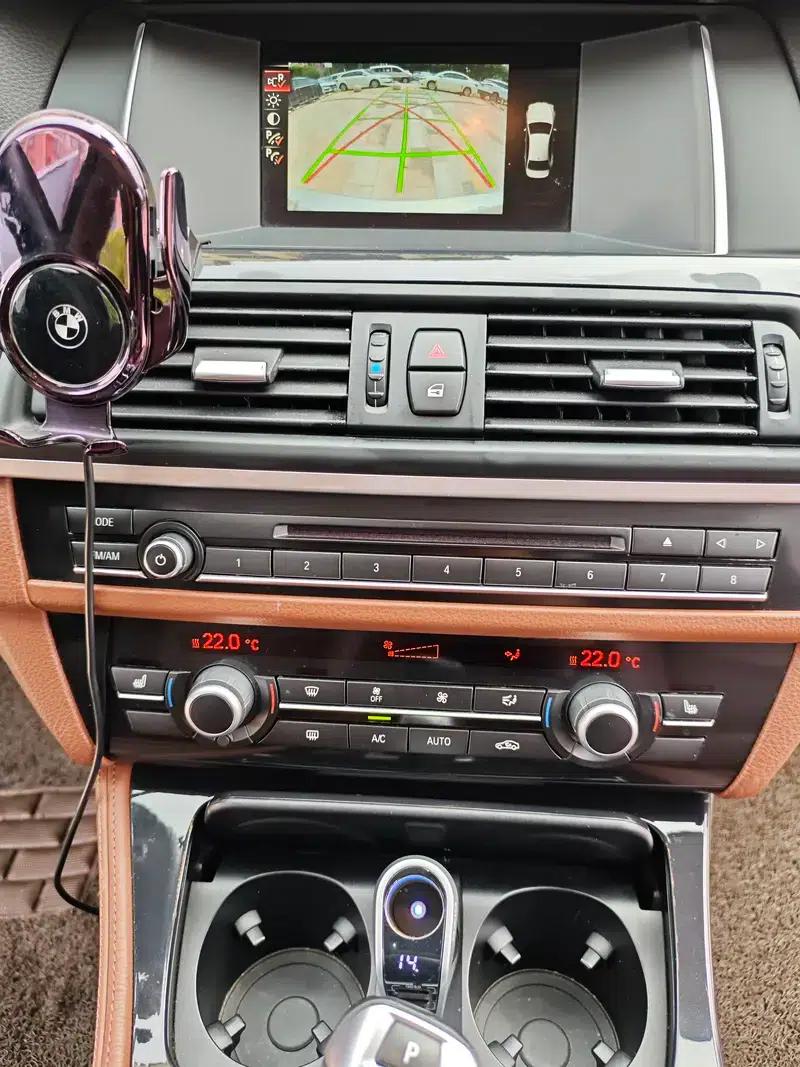 BMW 5 Series 2017 520Li Elegant Edition — миниатюра 10