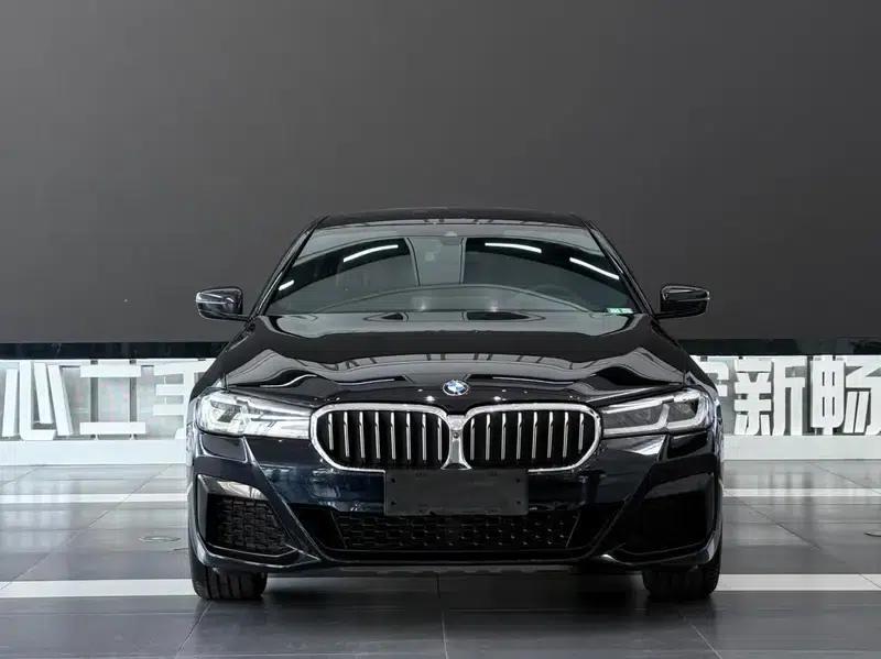 2023 BMW 5 Series 530Li Luxury M Sport Package — миниатюра 2