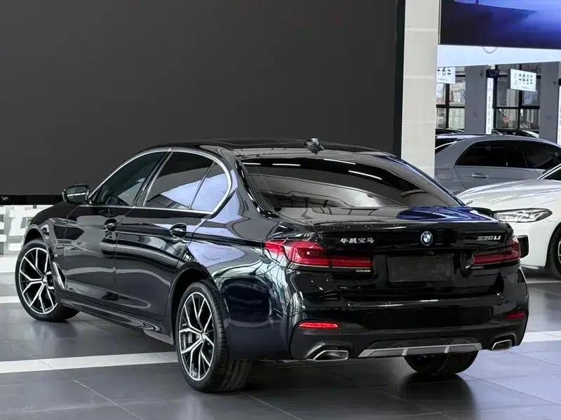 2023 BMW 5 Series 530Li Luxury M Sport Package — миниатюра 4