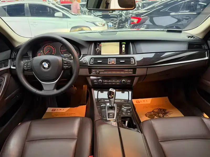 2014 BMW 5 Series 525Li Luxury Design Package — миниатюра 10