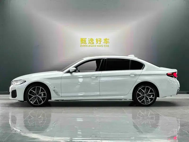 2023 BMW 5 Series 530Li Luxury M Sport Package — миниатюра 3