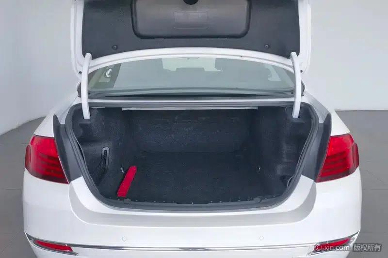 2014 BMW 5 Series 525Li Luxury Design Package — миниатюра 23