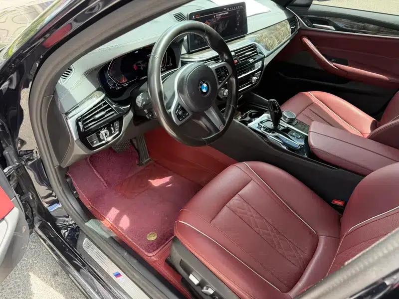 2022 BMW 5 Series 525Li M Sport Package — миниатюра 14