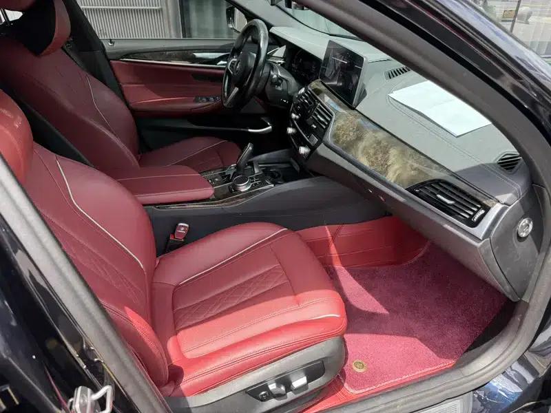 2022 BMW 5 Series 525Li M Sport Package — миниатюра 17