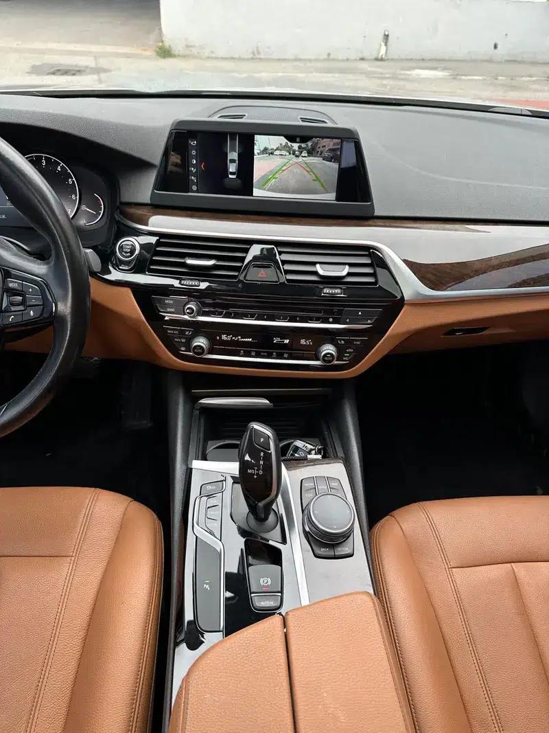 BMW 5 Series 2018 528Li Launch Special Edition — миниатюра 10