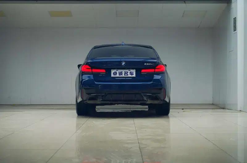 2022 BMW 5 Series Facelift 530Li Luxury M Sport Package — миниатюра 3