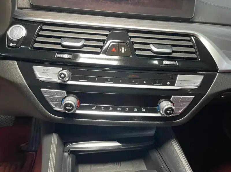 2021 BMW 5 Series Facelift 530Li Leading Edition M Sport Package — миниатюра 5