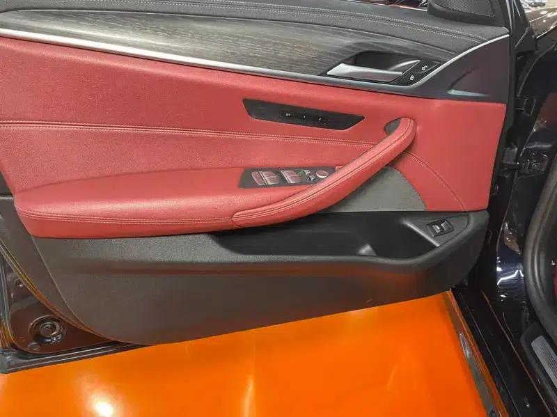 2021 BMW 5 Series Facelift 530Li Leading Edition M Sport Package — миниатюра 7