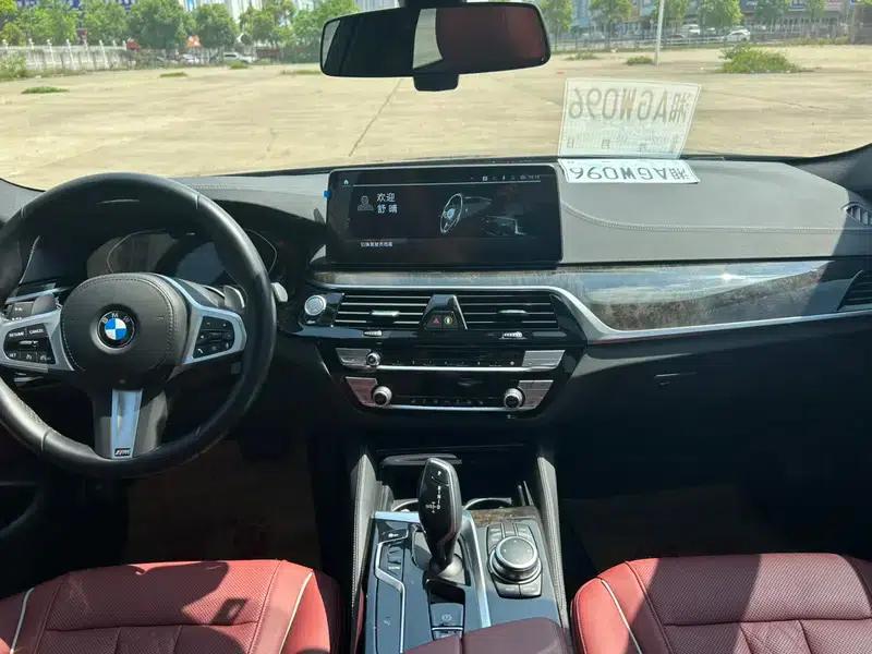 2022 BMW 5 Series Facelift 530Li Leading Edition M Sport Package — миниатюра 11