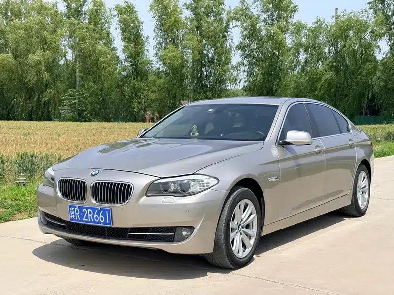 BMW 5 Series 2013 525Li Leading Edition — миниатюра 1