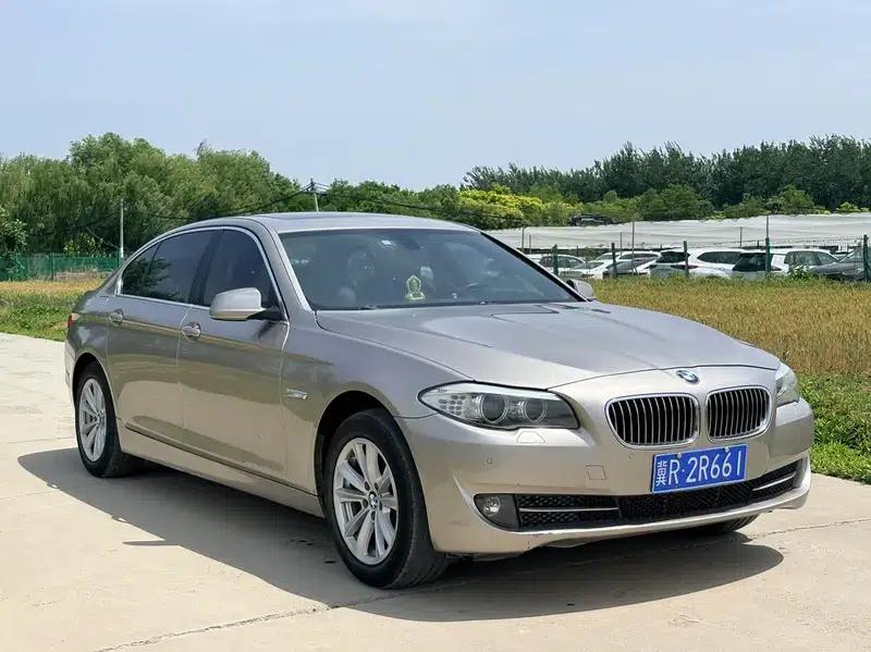 BMW 5 Series 2013 525Li Leading Edition — миниатюра 3
