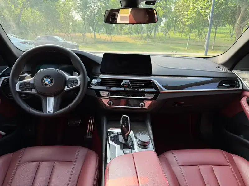 2019 BMW 5 Series Facelift 530Li Leading Edition M Sport Package — миниатюра 7