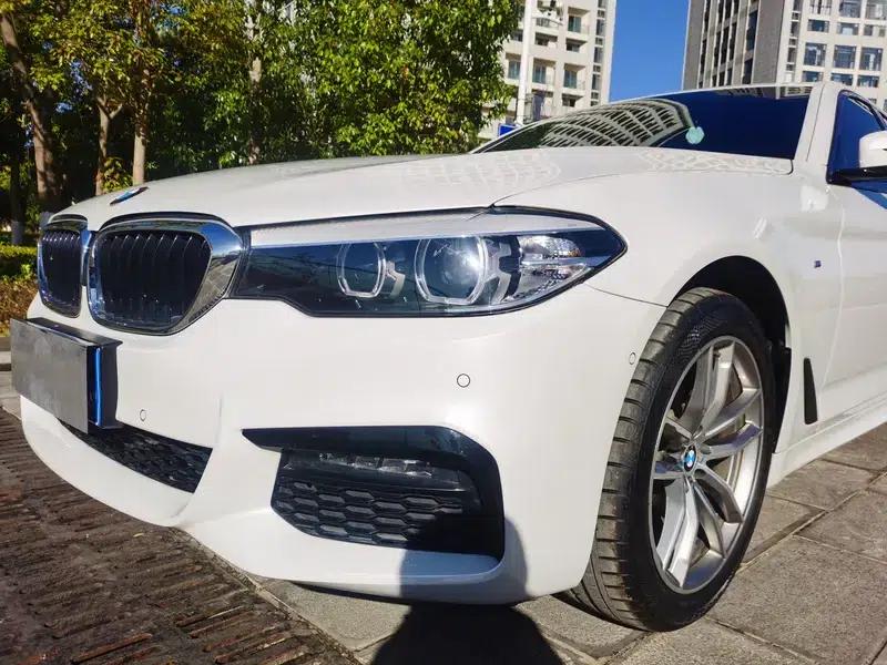 2019 BMW 5 Series 525Li M Sport Package — миниатюра 15