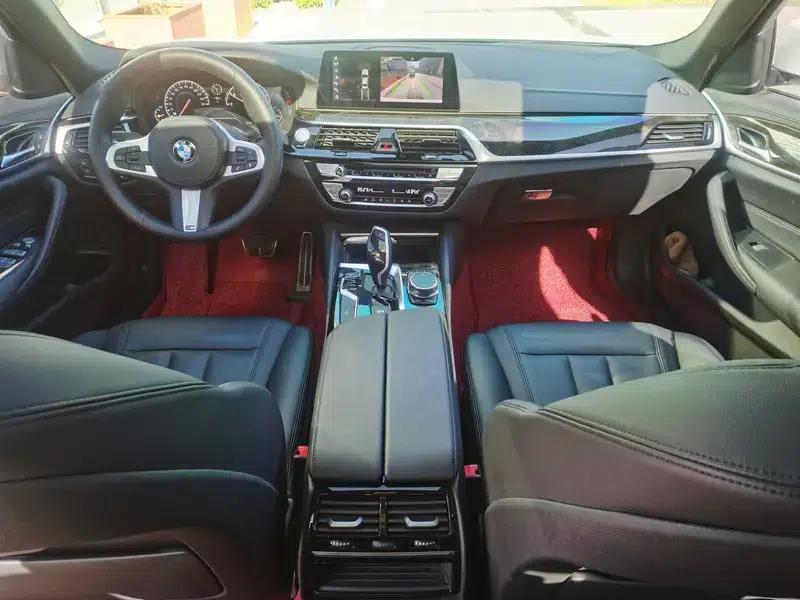 2019 BMW 5 Series 525Li M Sport Package — миниатюра 16